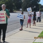 Bakersfield Life Chain signs for children